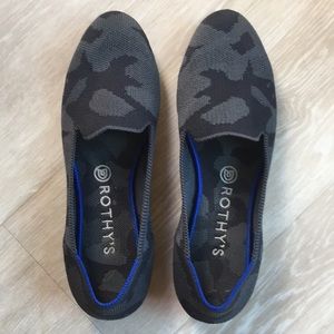 ROTHYS BLACK CAMO LOAFERS SIZE 9